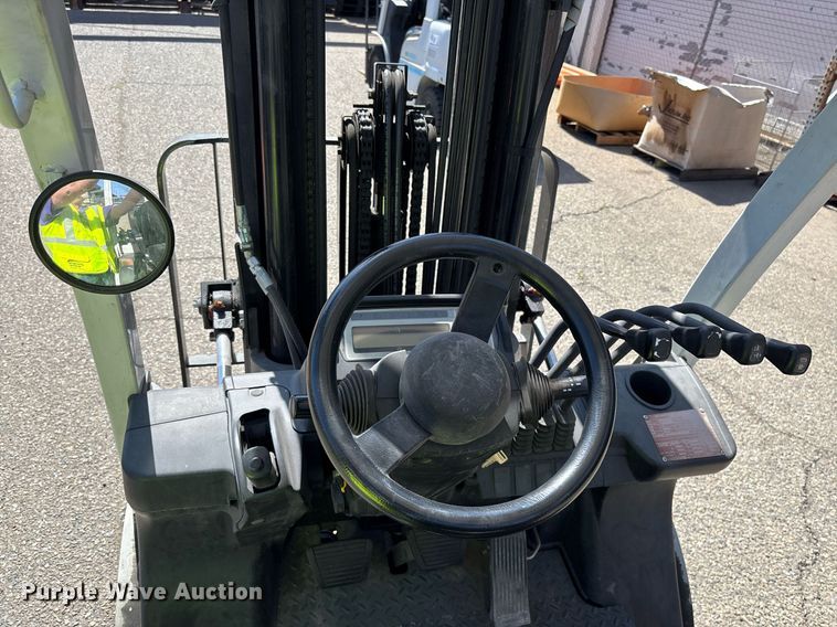 image for item DH8633 2017 UniCarriers PF50 forklift