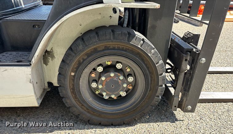 image for item DH8633 2017 UniCarriers PF50 forklift