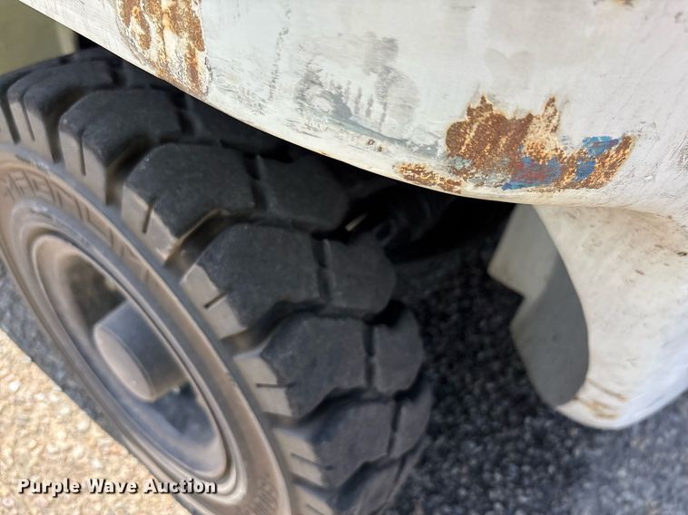 image for item DH8633 2017 UniCarriers PF50 forklift