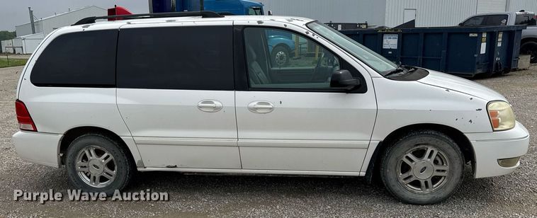 image for item DI9001 2006 Ford Freestyle van