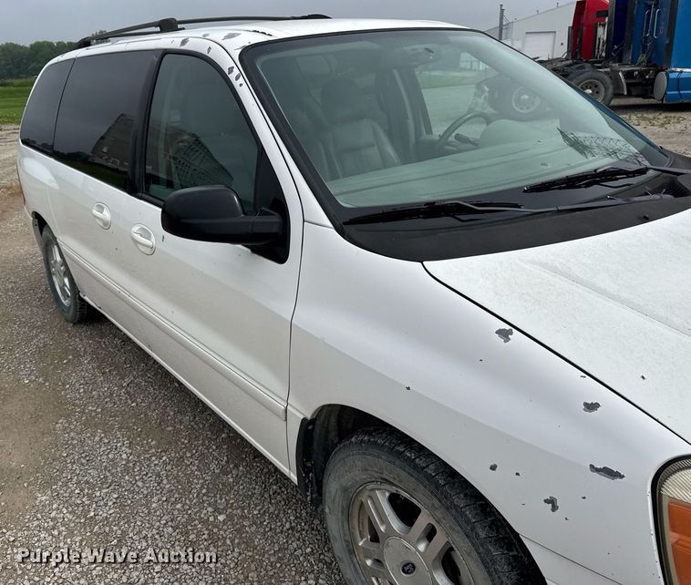 image for item DI9001 2006 Ford Freestyle van