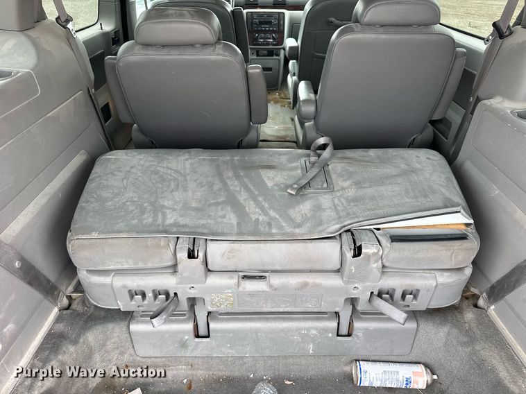 image for item DI9001 2006 Ford Freestyle van