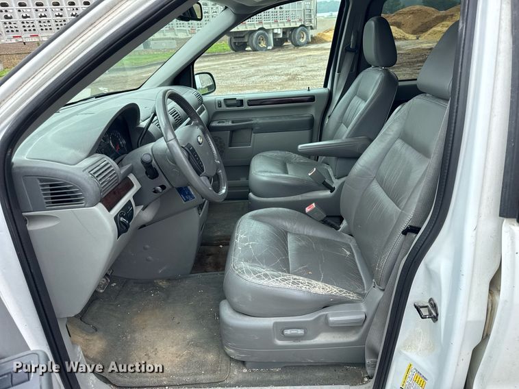 image for item DI9001 2006 Ford Freestyle van