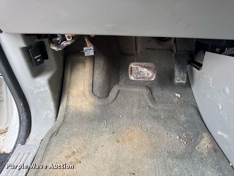 image for item DI9001 2006 Ford Freestyle van