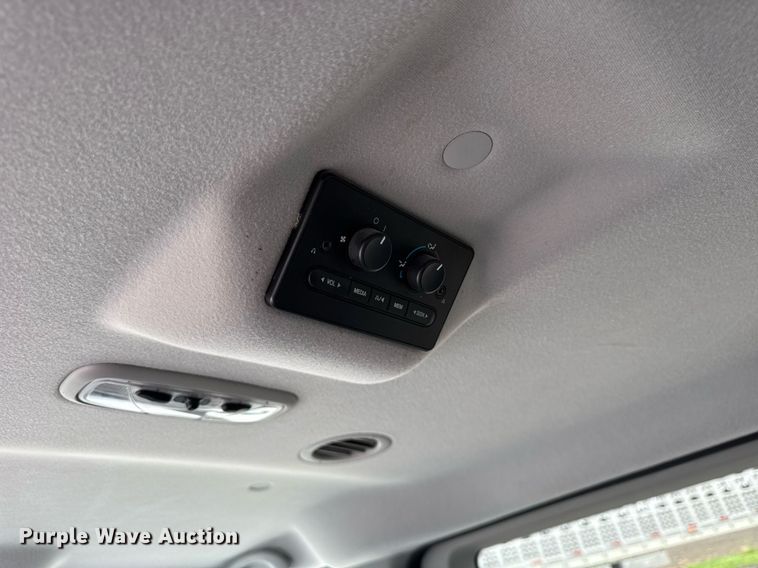 image for item DI9001 2006 Ford Freestyle van