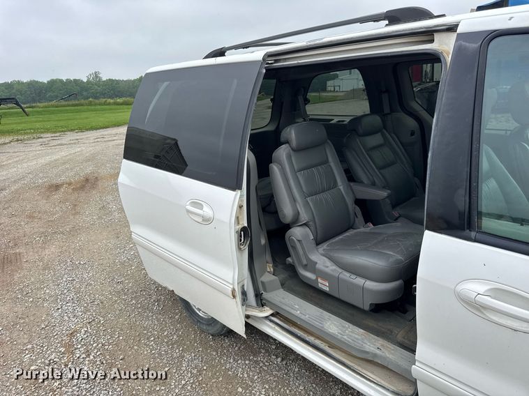 image for item DI9001 2006 Ford Freestyle van