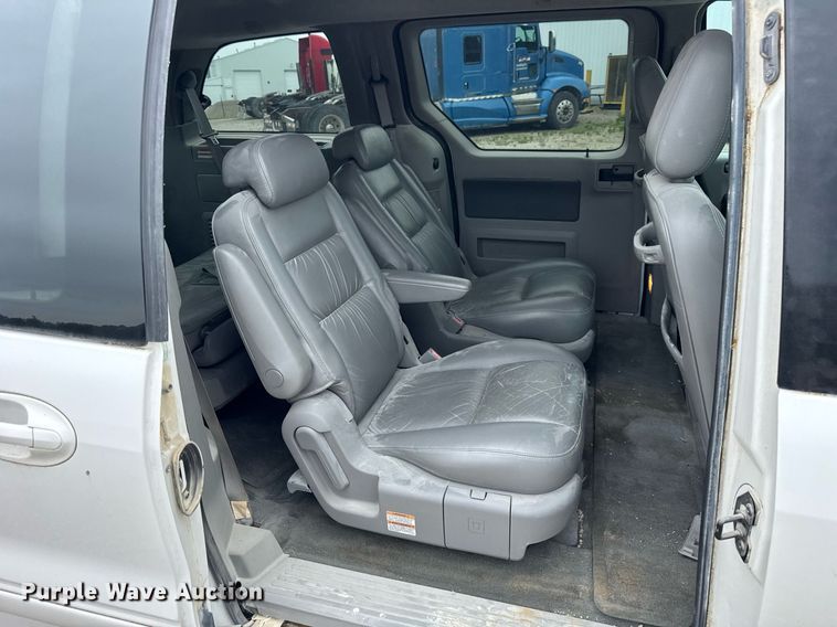 image for item DI9001 2006 Ford Freestyle van