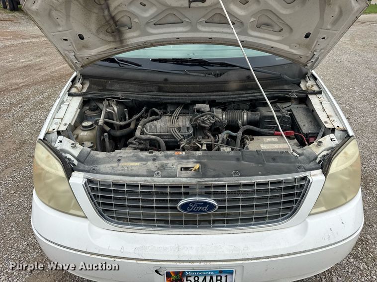 image for item DI9001 2006 Ford Freestyle van