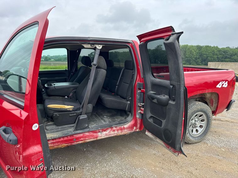 image for item DI9031 2012 Chevrolet Silverado 1500 Ext. Cab pickup truck