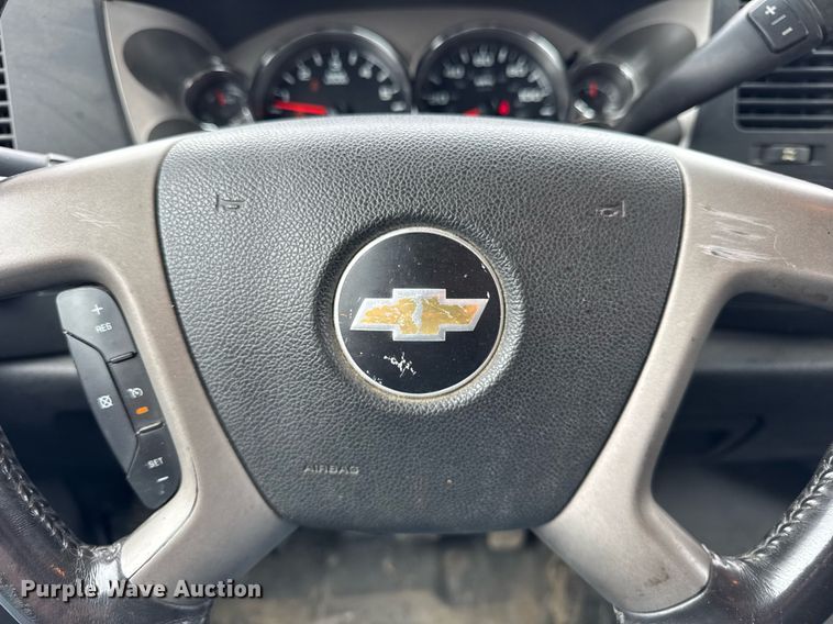 image for item DI9031 2012 Chevrolet Silverado 1500 Ext. Cab pickup truck