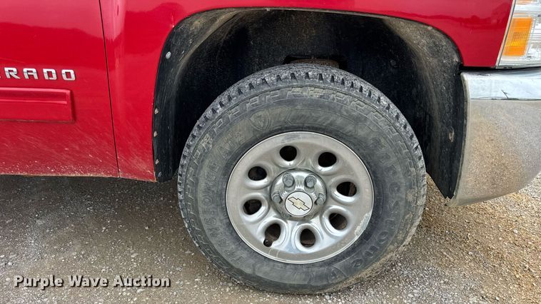 image for item DI9031 2012 Chevrolet Silverado 1500 Ext. Cab pickup truck