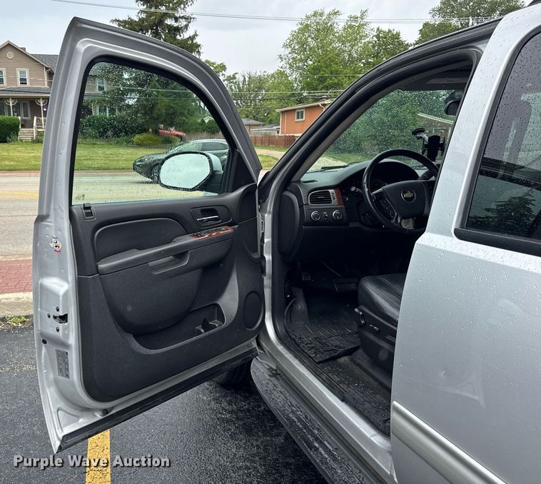 image for item DI9058 2010 Chevrolet Tahoe LT SUV