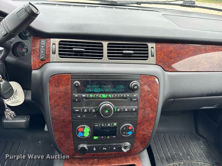 image for item DI9058 2010 Chevrolet Tahoe LT SUV