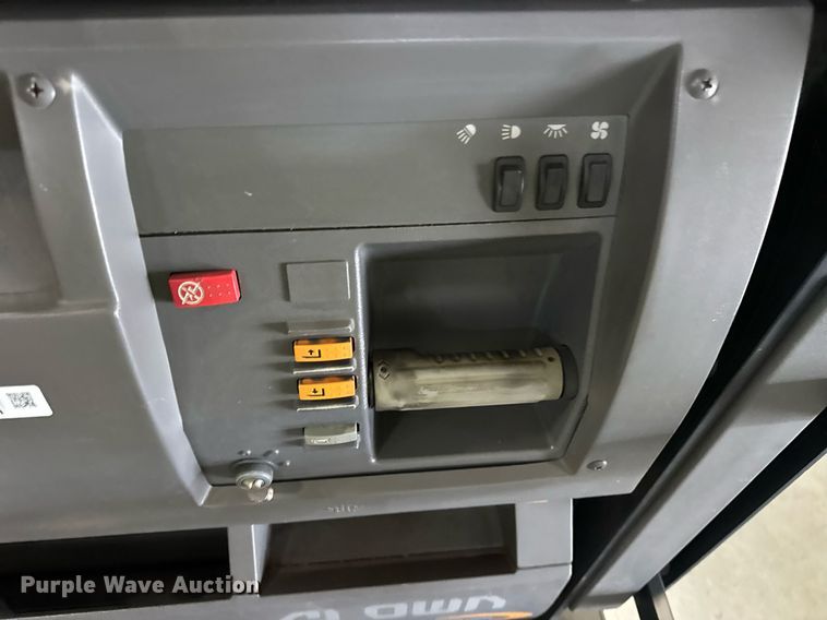 image for item DI9080 2017 Crown SP4050-30 order picker