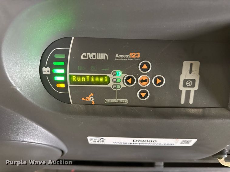 image for item DI9080 2017 Crown SP4050-30 order picker