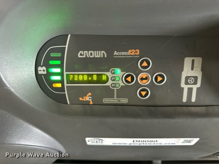 image for item DI9080 2017 Crown SP4050-30 order picker