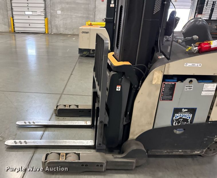 image for item DI9081 2016 Crown RM6025-45 reach truck