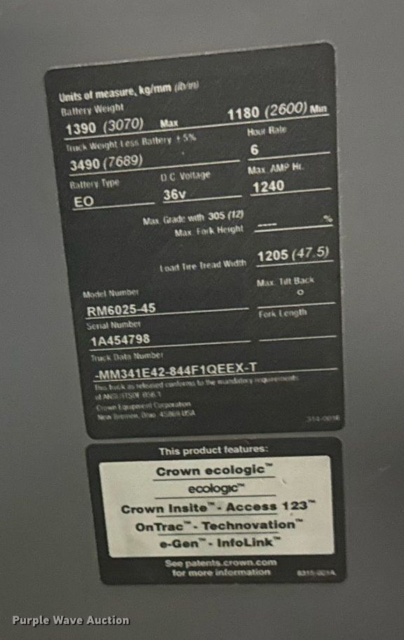 image for item DI9081 2016 Crown RM6025-45 reach truck