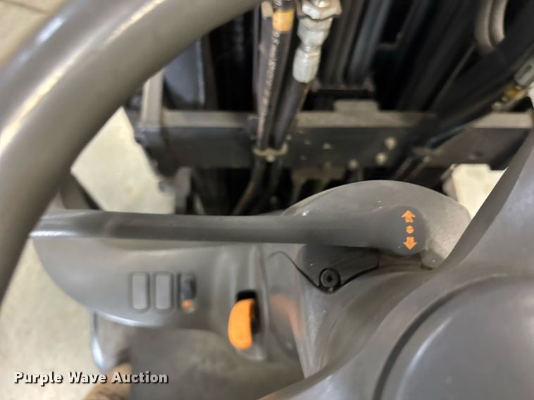 image for item DI9086 2014 Crown SC5245-40 forklift