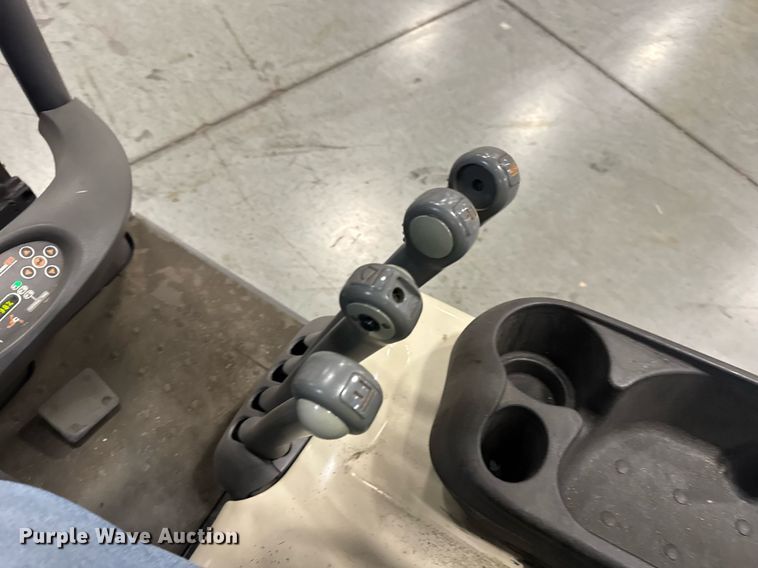 image for item DI9086 2014 Crown SC5245-40 forklift