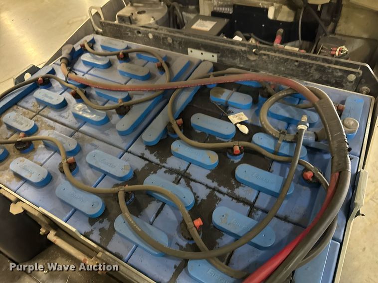 image for item DI9086 2014 Crown SC5245-40 forklift