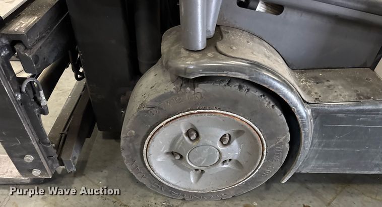 image for item DI9086 2014 Crown SC5245-40 forklift