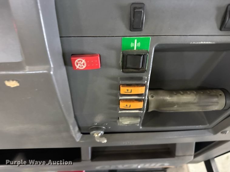 image for item DI9087 2016 Crown SP4050-30 order picker