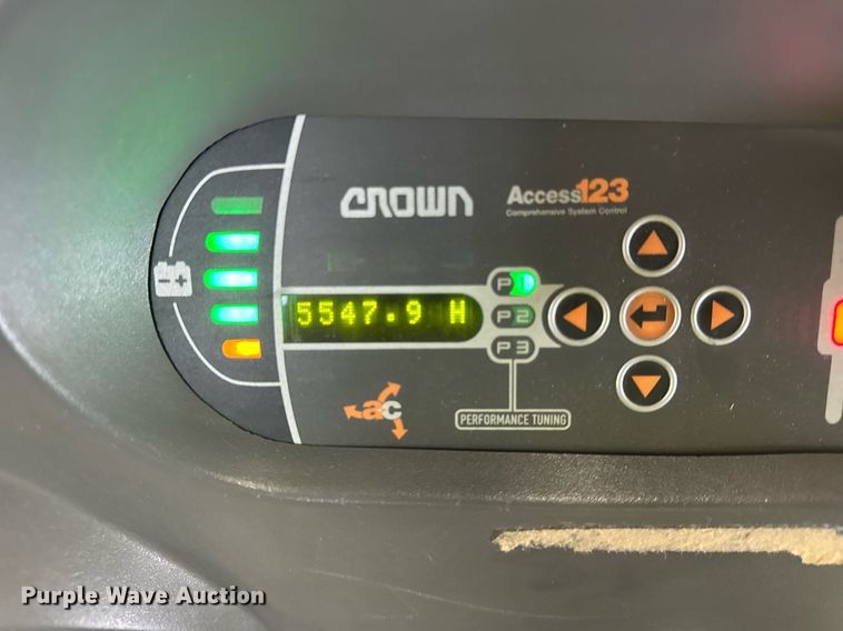 image for item DI9087 2016 Crown SP4050-30 order picker