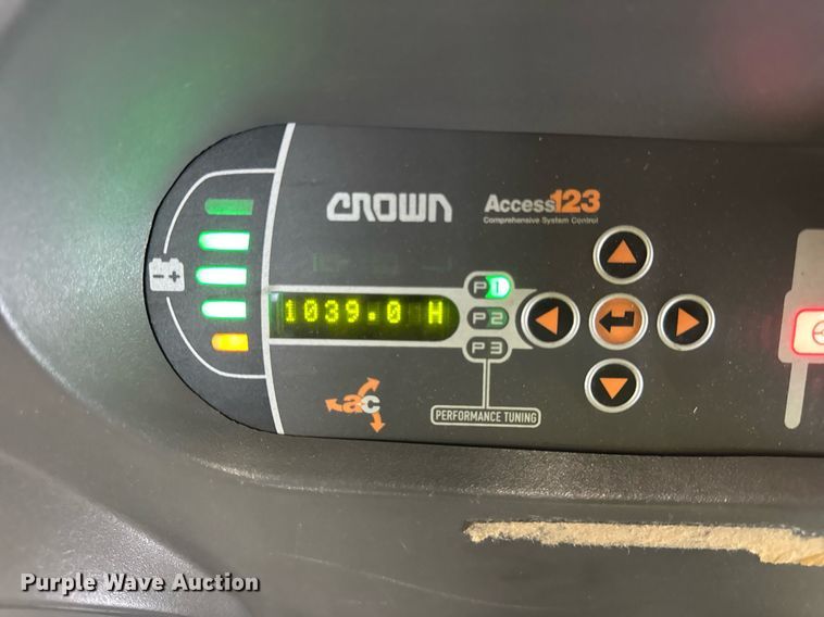 image for item DI9087 2016 Crown SP4050-30 order picker