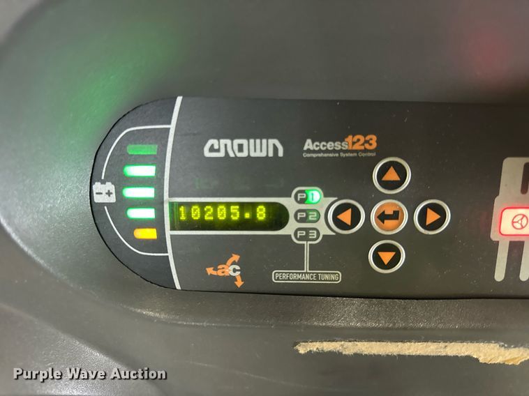 image for item DI9087 2016 Crown SP4050-30 order picker