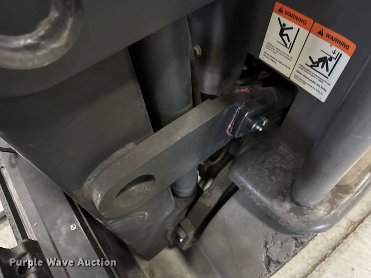 image for item DI9088 2014 Crown SC5245-40 forklift