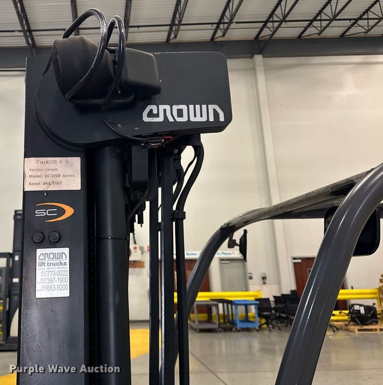 image for item DI9088 2014 Crown SC5245-40 forklift