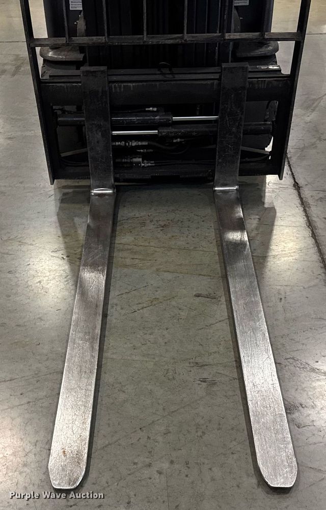 image for item DI9088 2014 Crown SC5245-40 forklift