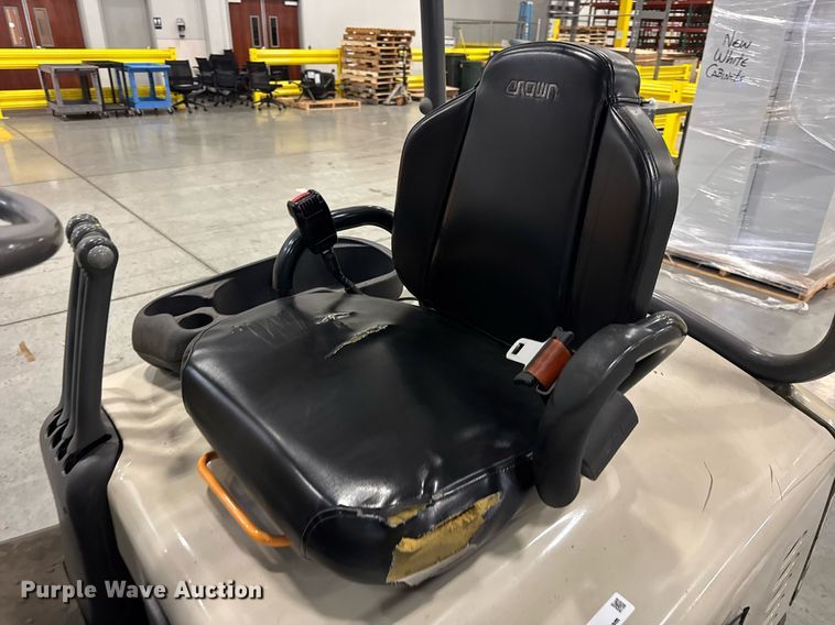 image for item DI9088 2014 Crown SC5245-40 forklift