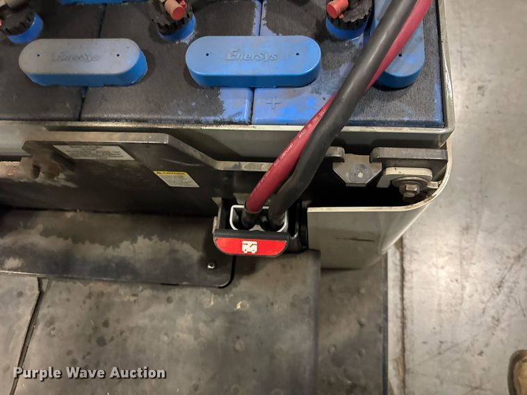 image for item DI9088 2014 Crown SC5245-40 forklift