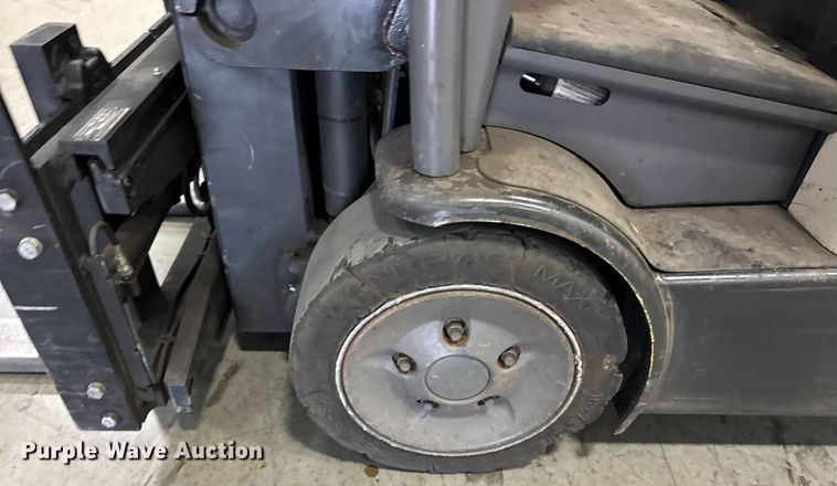 image for item DI9088 2014 Crown SC5245-40 forklift