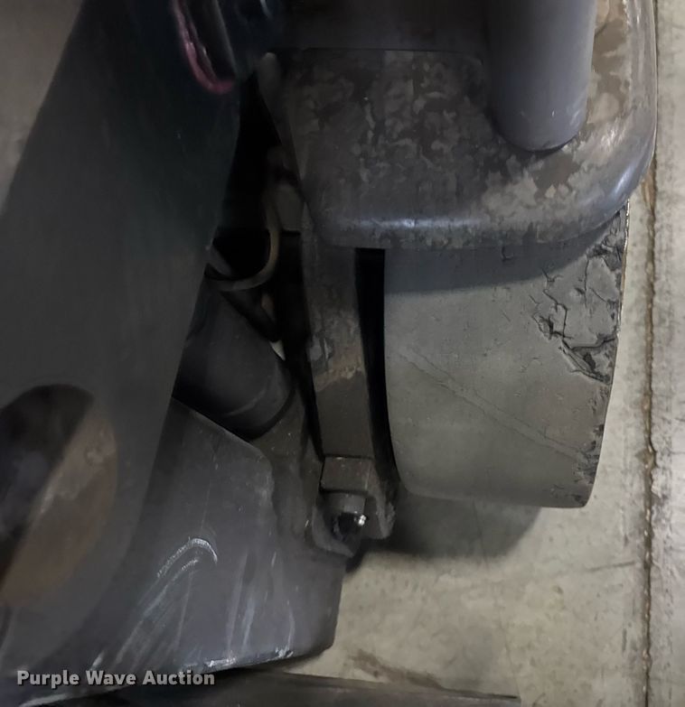 image for item DI9088 2014 Crown SC5245-40 forklift