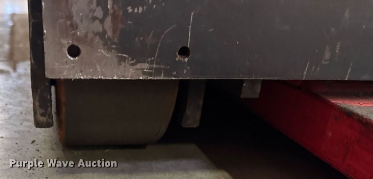 image for item DI9111 2016 Raymond 5600 order picker