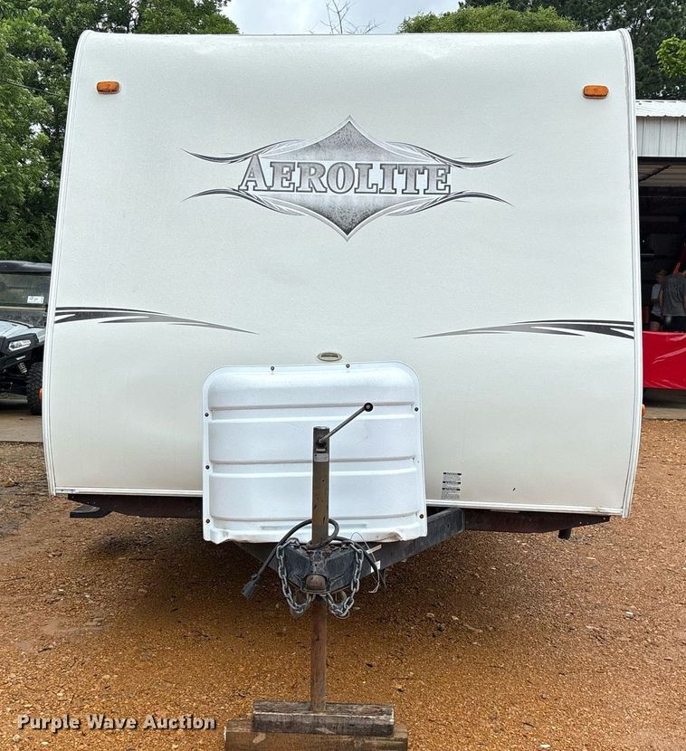 image for item DM1913 2005 Aerolite 29 QBH camper