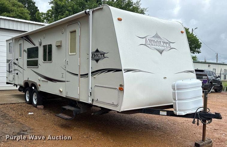 image for item DM1913 2005 Aerolite 29 QBH camper
