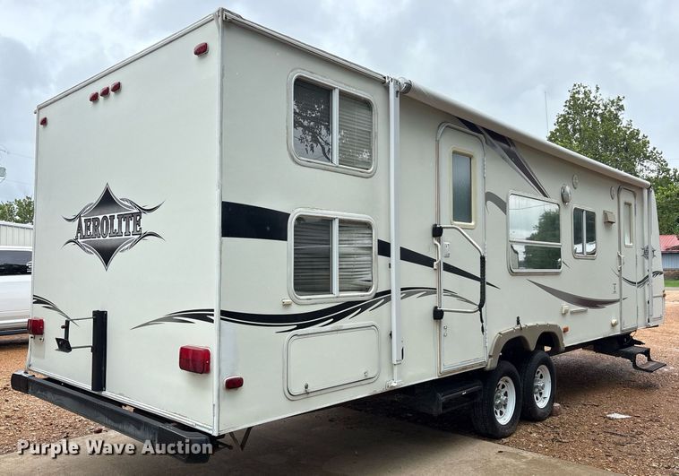 image for item DM1913 2005 Aerolite 29 QBH camper