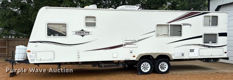 image for item DM1913 2005 Aerolite 29 QBH camper