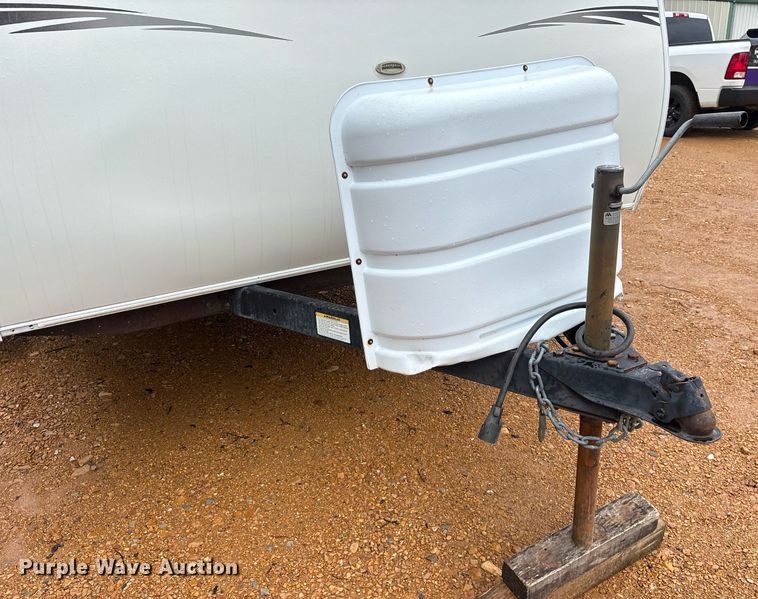 image for item DM1913 2005 Aerolite 29 QBH camper