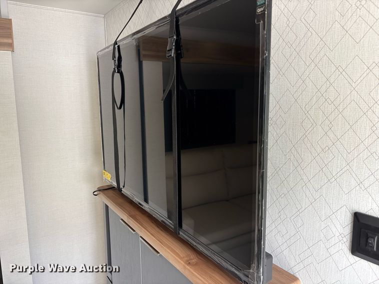 image for item DM1930 2025 Forest River Prime Time Tracer Ultra-Lite TRT308BRDLE camper