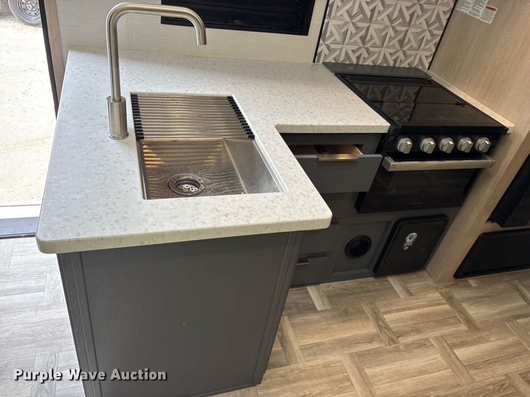 image for item DM1930 2025 Forest River Prime Time Tracer Ultra-Lite TRT308BRDLE camper