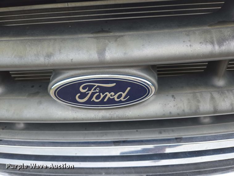 image for item DP6401 2001 Ford F250 Super Duty Lariat  SuperCab pickup truck