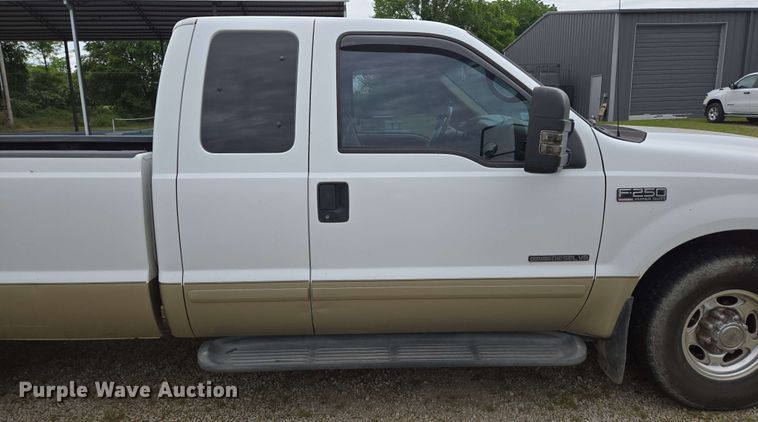 image for item DP6401 2001 Ford F250 Super Duty Lariat  SuperCab pickup truck