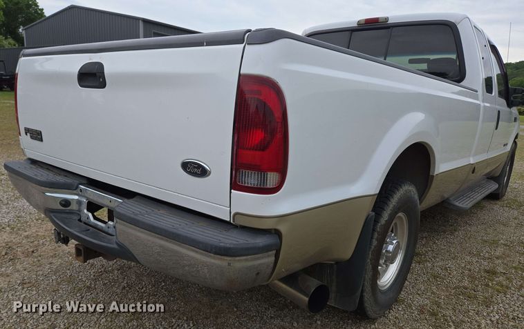 image for item DP6401 2001 Ford F250 Super Duty Lariat  SuperCab pickup truck