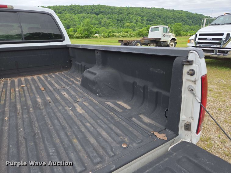 image for item DP6401 2001 Ford F250 Super Duty Lariat  SuperCab pickup truck