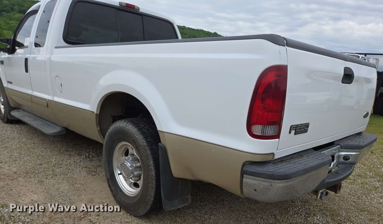 image for item DP6401 2001 Ford F250 Super Duty Lariat  SuperCab pickup truck